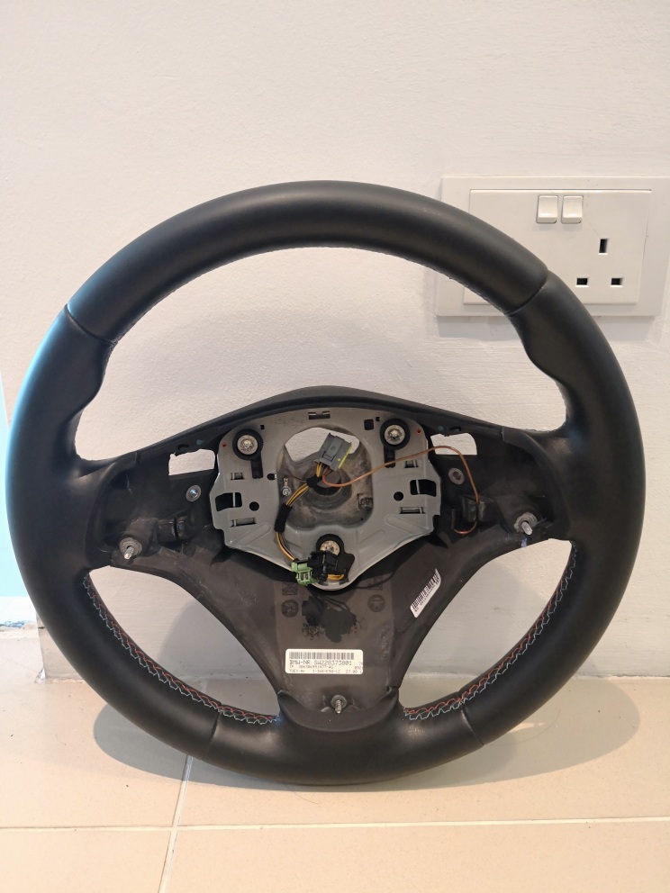 IMG_E92 M3 Steering wheel.jpg