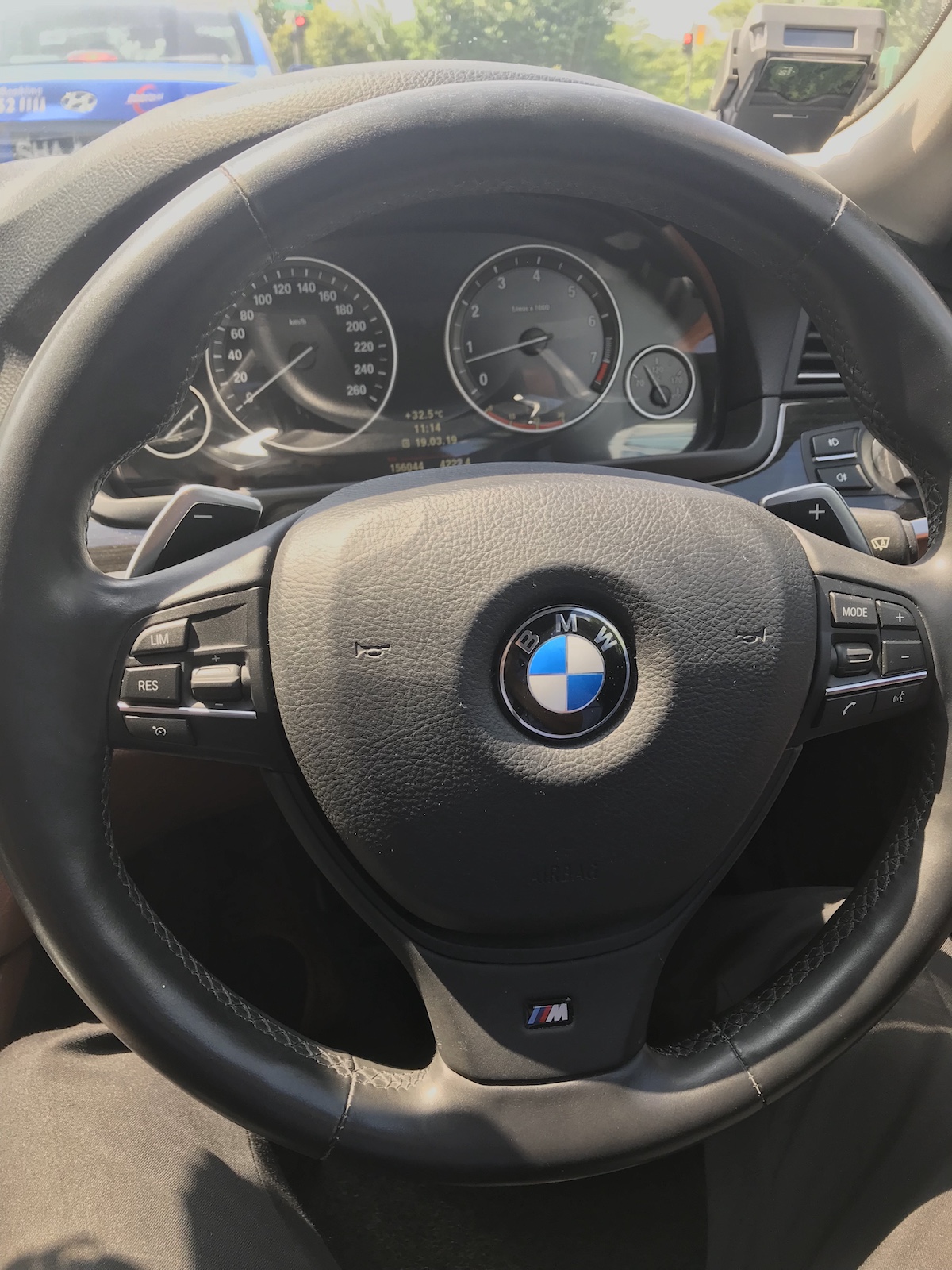 steering wheel close up.jpg