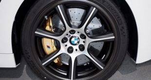 Real Life Photos: BMW M4 GTS Carbon Wheels