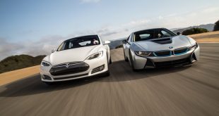 Video: BMW i8 vs. Tesla Model S P90D Ludicrous