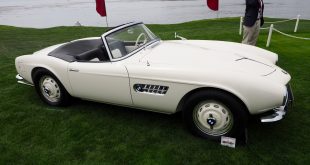 Elvisâ€™ BMW 507 on the Pebble Beach Lawn