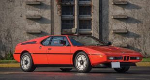 A BMW M1 up for auction in Monterey