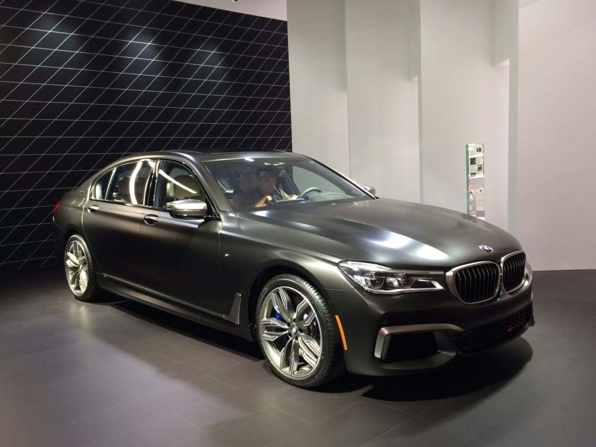 2016 LA Auto Show: BMW Lineup