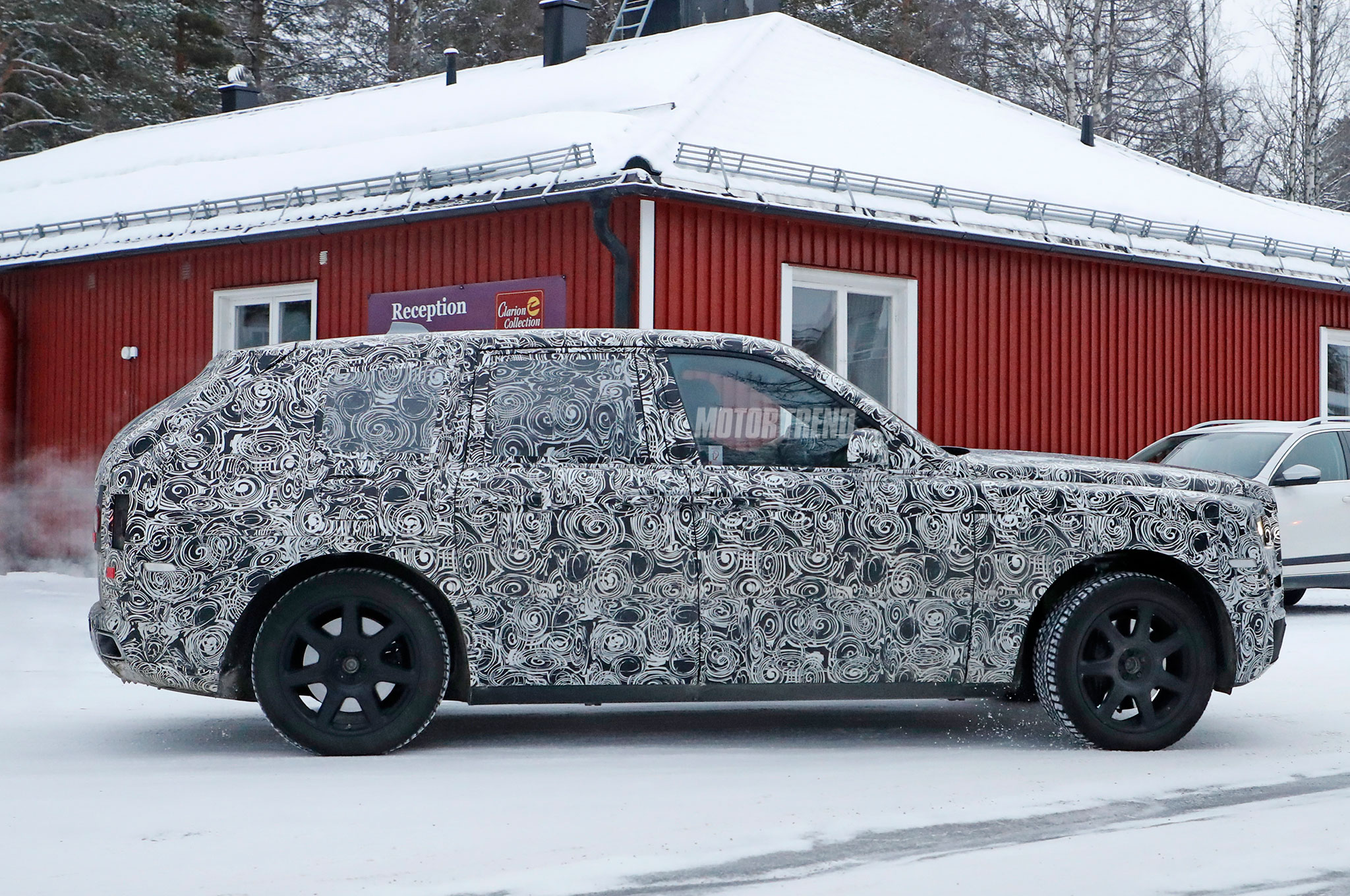 [Spy Photos] Rolls Royce Cullinan Snow Testing