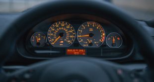 [Trivia] Why is BMWâ€™s gauge cluster lights red?