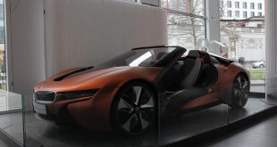 We Present... The BMW i Vision Future Interaction
