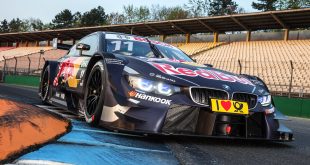 Detailed look at the BMW M4 DTM for the 2017 season