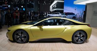 BMW i8 Protonic Frozen Yellow Edition at Auto Shanghai 2017