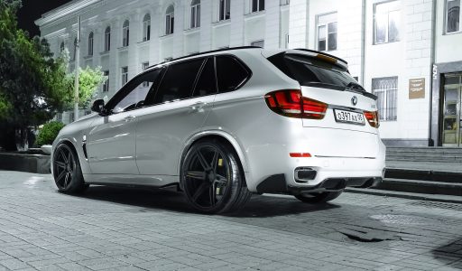 [Photos] Alpine White BMW X5 M With ADV.1 Wheels - BMW.SG | BMW ...