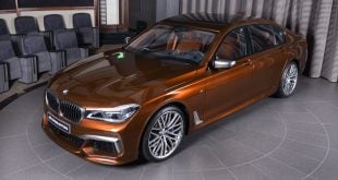 BMW Abu Dhabi: Chestnut Bronze BMW M760Li xDrive