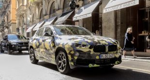 [Video] BMW X2 Digital Camouflage at Milan