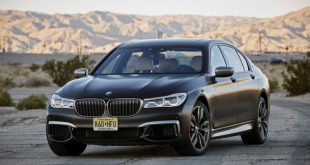 [Video] POV BMW M760Li Top-Speed Run