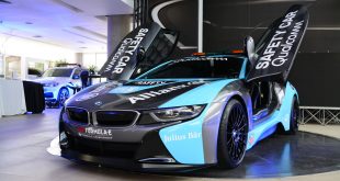 Debut for the next-generation Qualcomm Safety Car BMW i8 CoupÃ© in Chile.