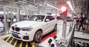 The first BMW X4 takes its leaveâ€¦