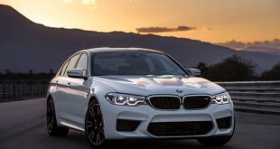 BMW M5 Bags the 2018 World Performance Car at NYIAS
