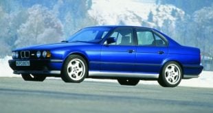 [Video] The Drive Reviews the 1992 BMW M5