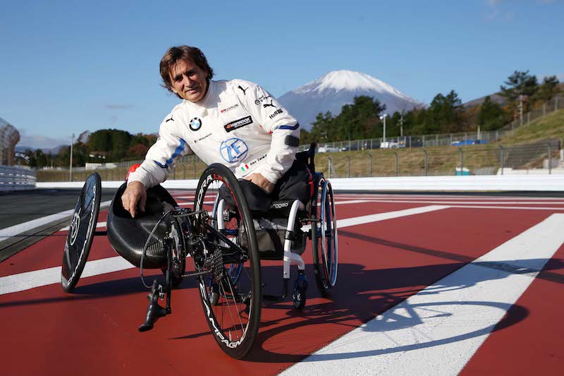 Zanardi takes to the Fuji track with his handcycle