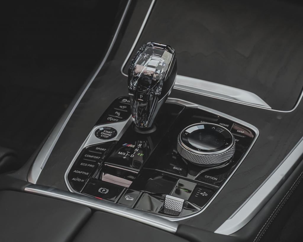 2021 BMW X7 M50i - Center Console