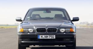 [Video] The famous E38 BMW 750iL in James Bond movie