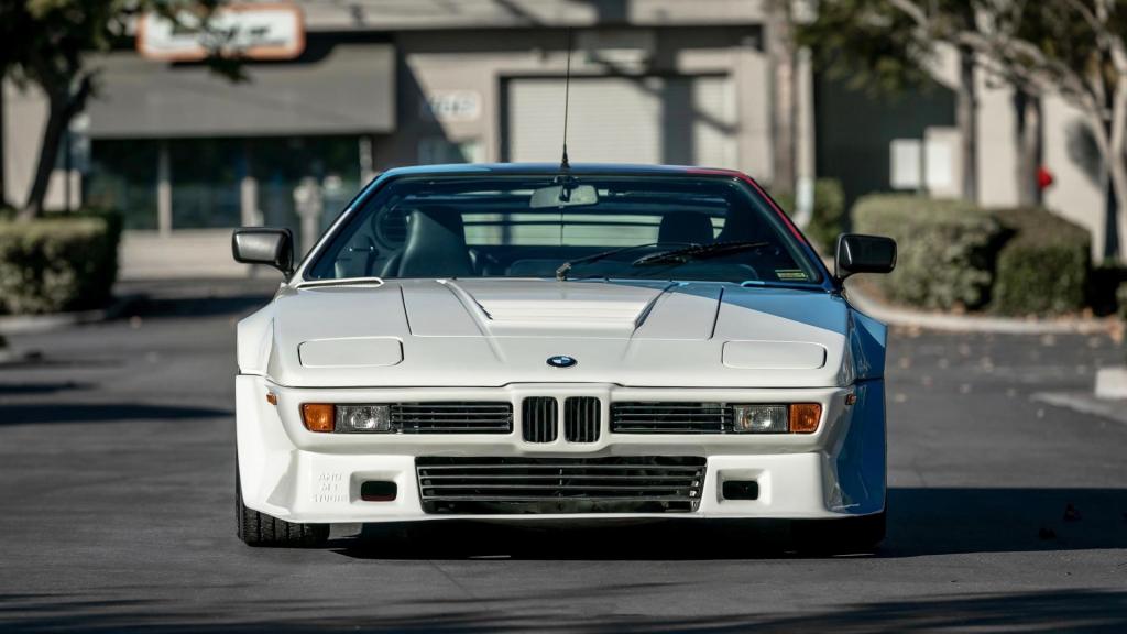 1980 BMW M1 AHG - Front