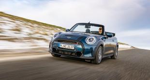 [Video] Take a look at this new MINI Convertible Sidewalk Edition