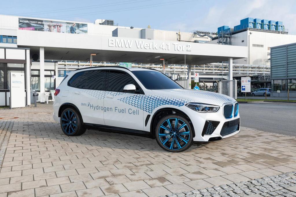 X5 Hydrogen Fuel Cell Tech Soon on BMW i Hydrogen NEXT