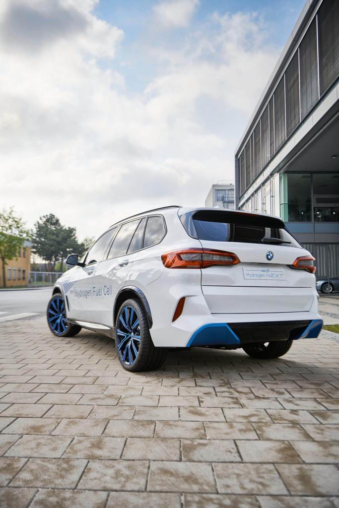 X5 Hydrogen Fuel Cell Tech Soon on BMW i Hydrogen NEXT 2