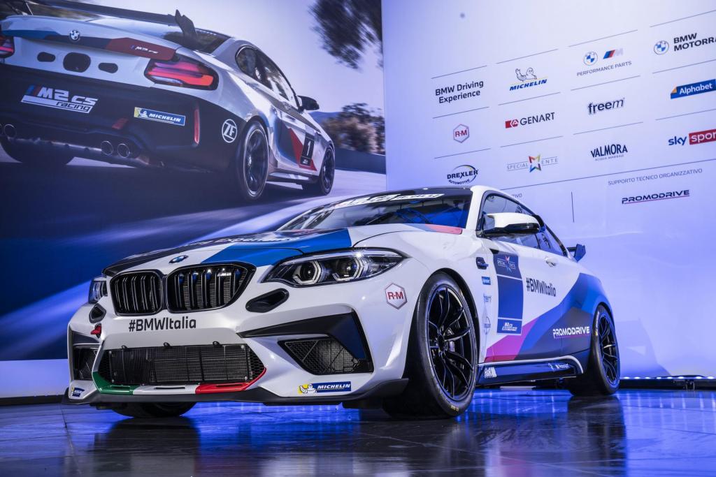 BMW M2 CS Racing Cup Italy Phenomenal in New Photos
