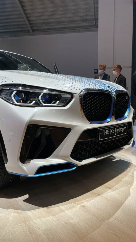 See Photos BMW iX5 Hydrogen makes a debut at the 2021 IAA