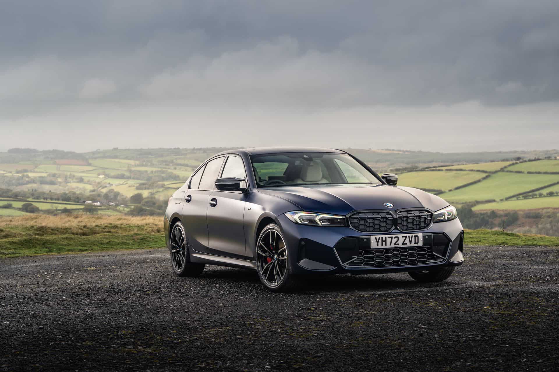 2023 BMW 340i Stands Out a Mile in Frozen Tanzanite Blue