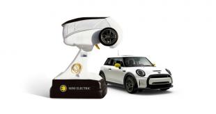 the-2022-los-angeles-auto-show-features-a-giant-ev-charger-from-mini